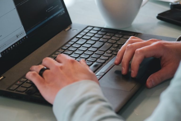 cybersecurity-vs-software-engineering-salary-goals